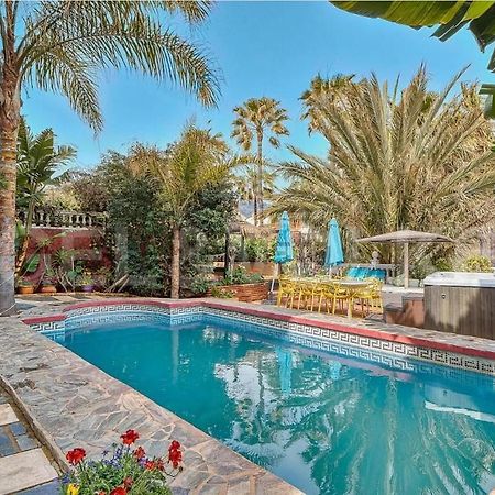 בנאלמדנה Majestic Villa By The Beach Heated Private Pool & Jacuzzi מראה חיצוני תמונה