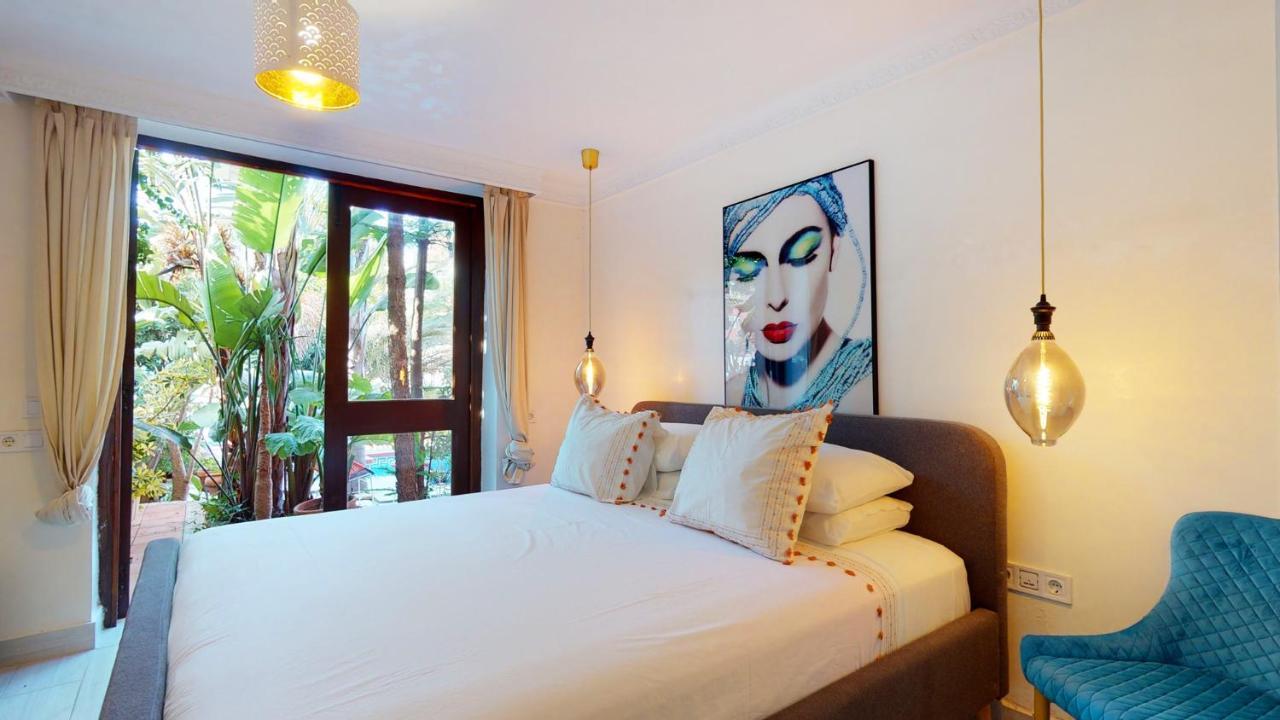 בנאלמדנה Majestic Villa By The Beach Heated Private Pool & Jacuzzi מראה חיצוני תמונה
