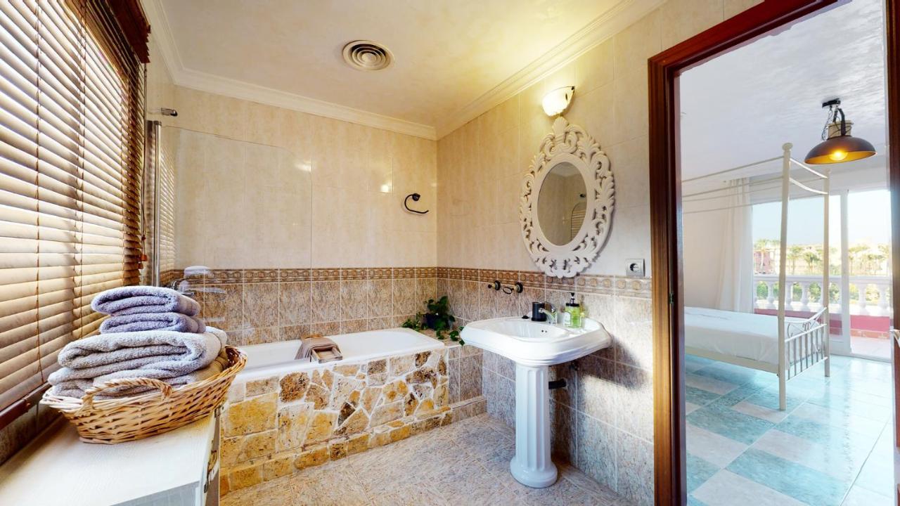 בנאלמדנה Majestic Villa By The Beach Heated Private Pool & Jacuzzi מראה חיצוני תמונה