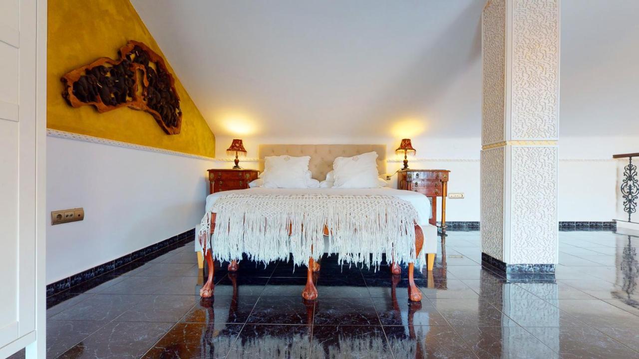 בנאלמדנה Majestic Villa By The Beach Heated Private Pool & Jacuzzi מראה חיצוני תמונה