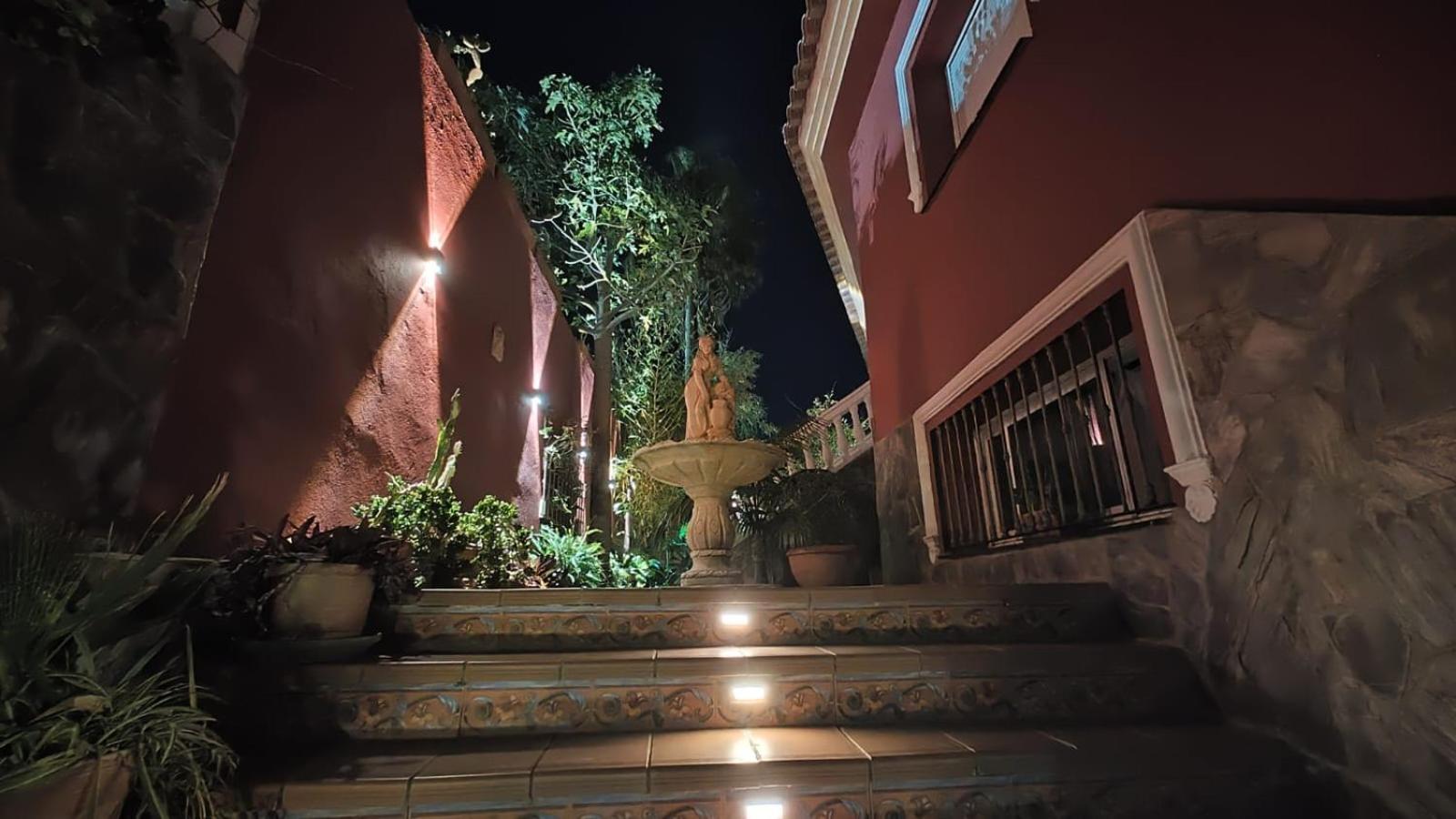 בנאלמדנה Majestic Villa By The Beach Heated Private Pool & Jacuzzi מראה חיצוני תמונה
