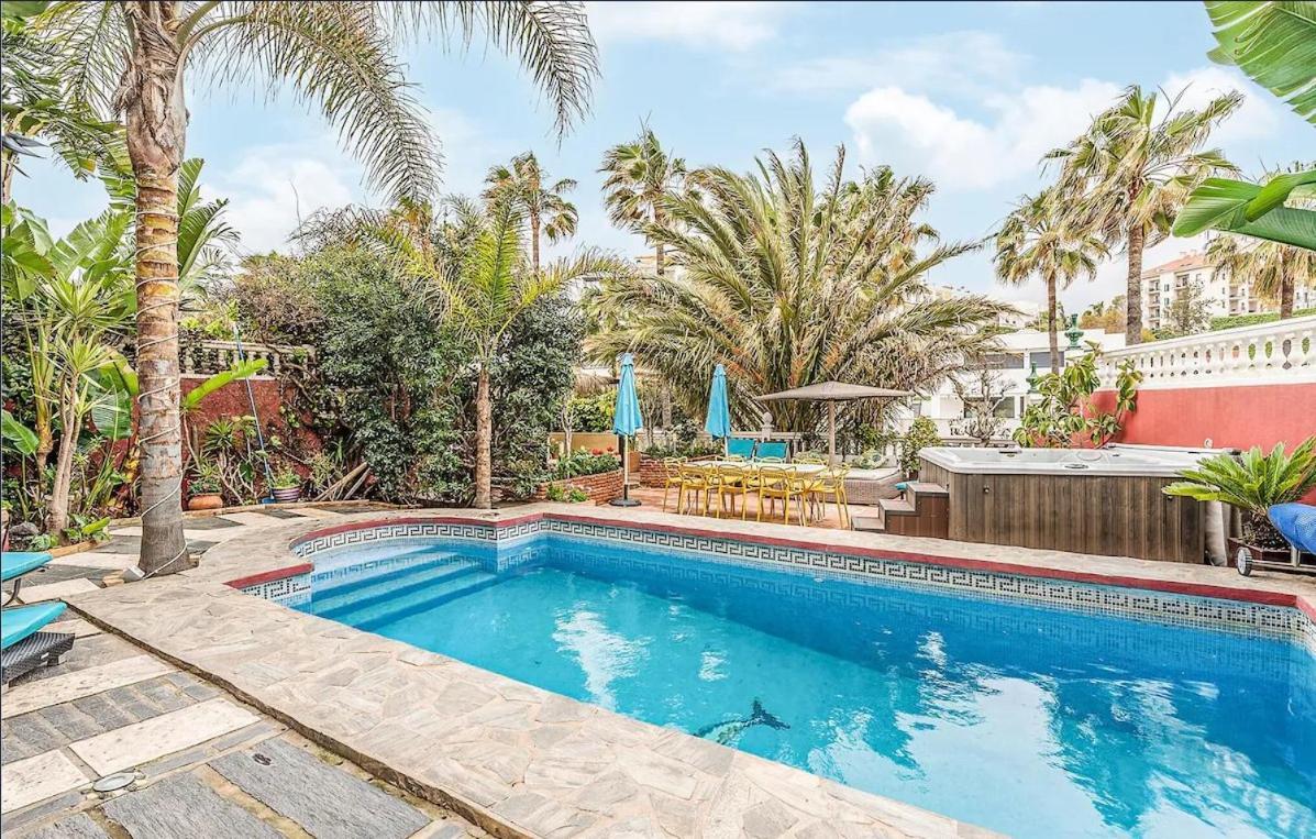 בנאלמדנה Majestic Villa By The Beach Heated Private Pool & Jacuzzi מראה חיצוני תמונה